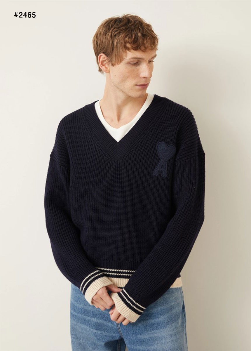 🍀[AMI] 아미 빅하트 슬리브리스 V넥 니트 🍀