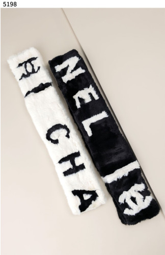 🍀 [CHANEL] 샤넬 수입고급 CC 레터링 로고 시어링 퍼 머플러 🍀