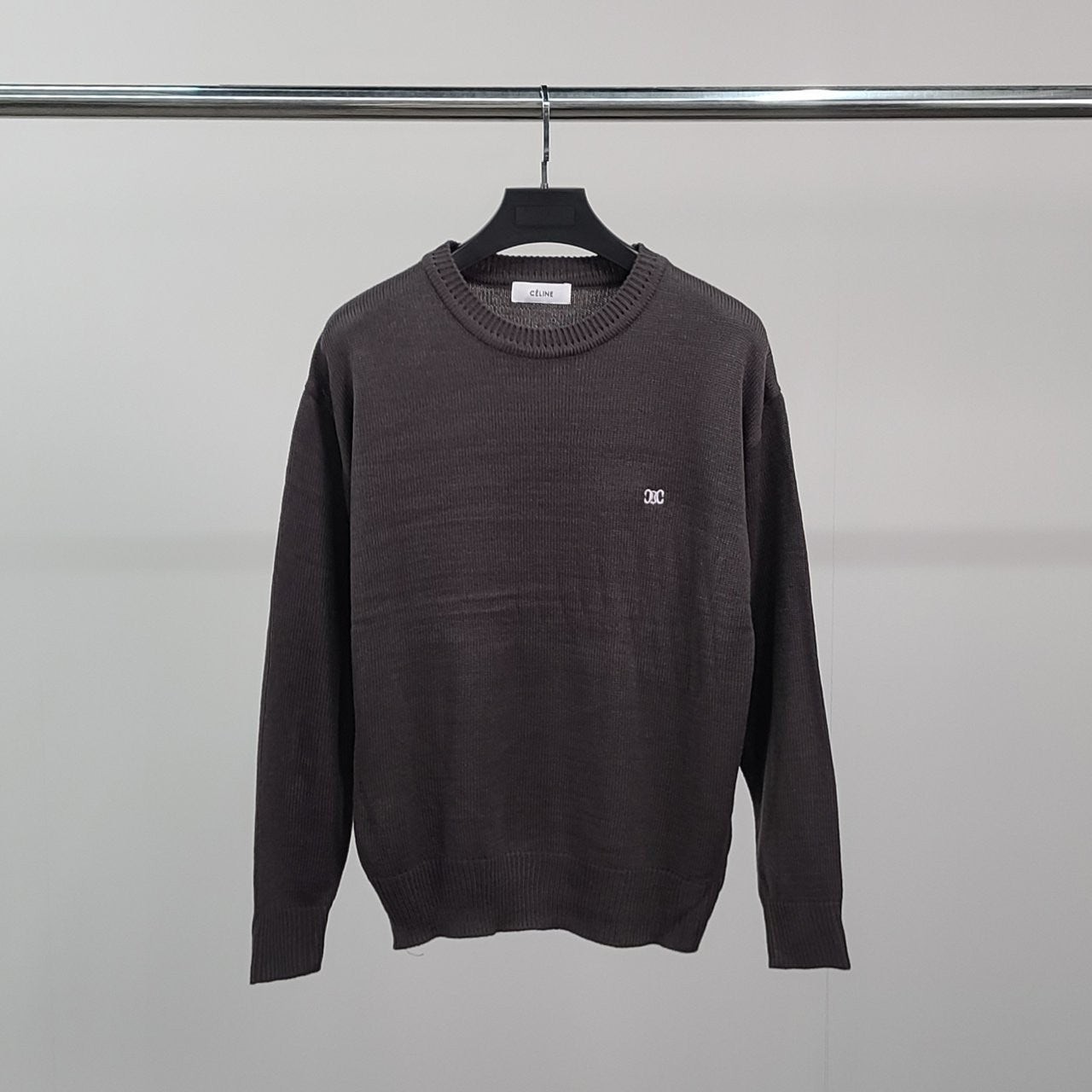 💕 셀** 로고자수 클래식 니트