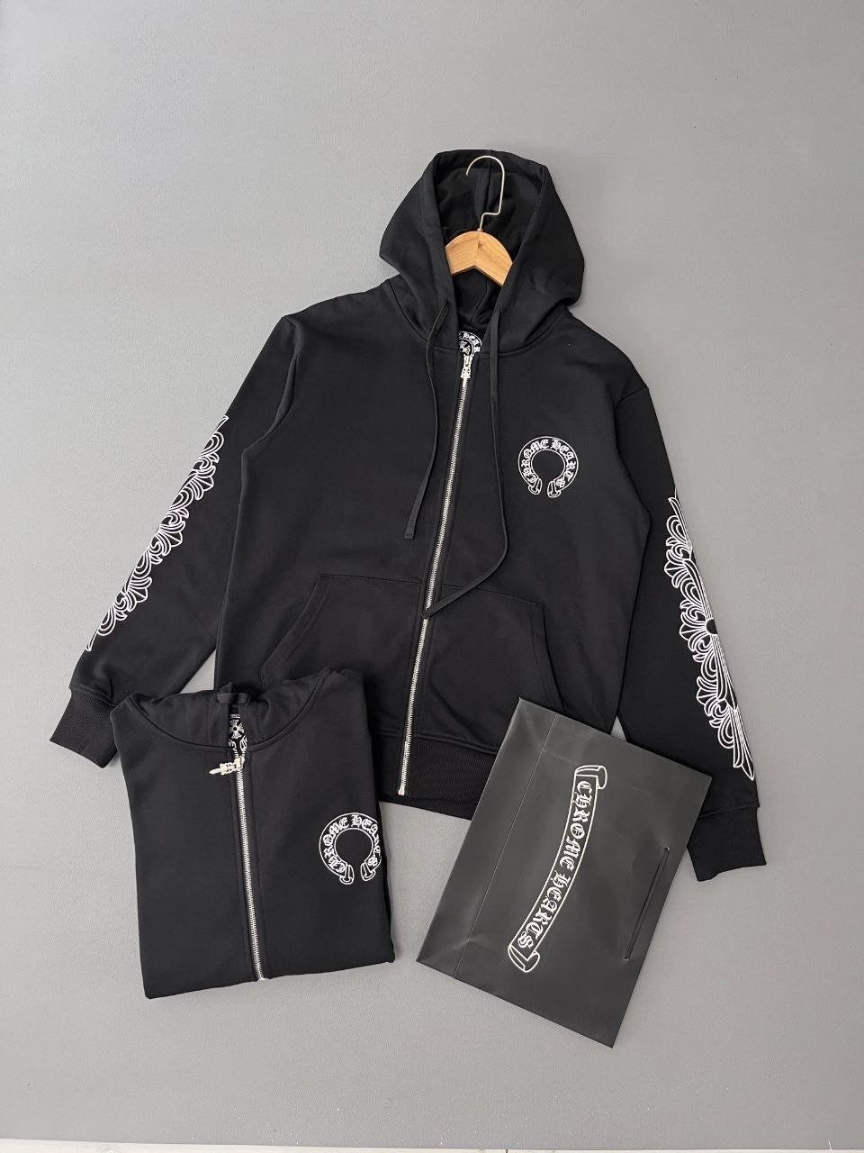 💕 크* 홀스슈 플로랄 후드 집업 - 수입