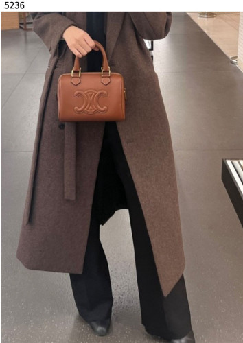 #셀린느 [CELINE] 수입프리미엄급 퀴르 트리옹프 스몰 보스턴 백 신상 입고💢 #태그 #가방 #5236