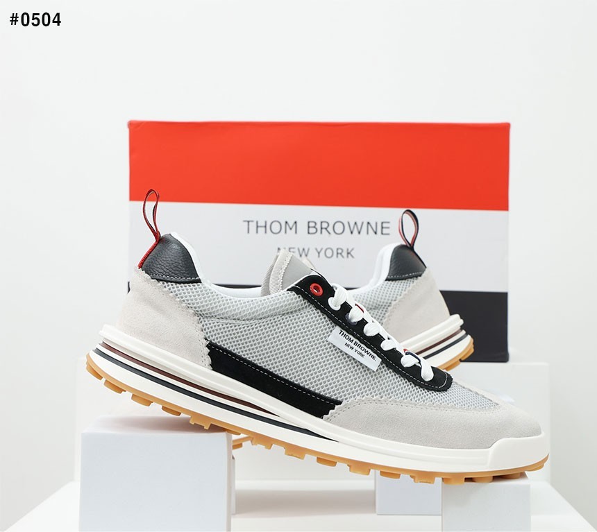 🍀 [THOM BROWNE] 톰브라운 스웨이드 테크러너 스니커즈 🍀