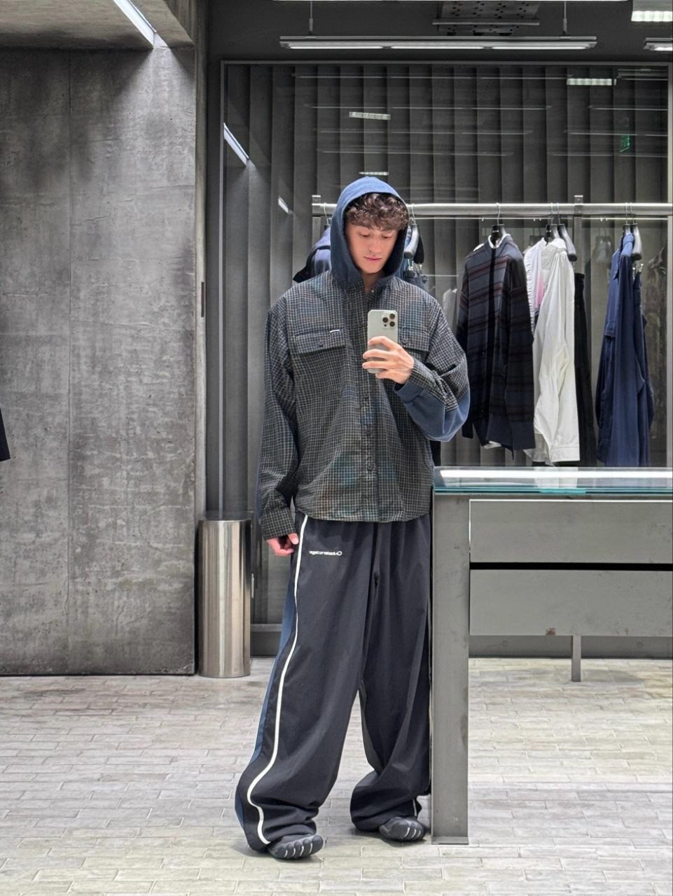 •발렌시아* 26 하이브리드 체크 포켓 후드 셔츠 - 수입