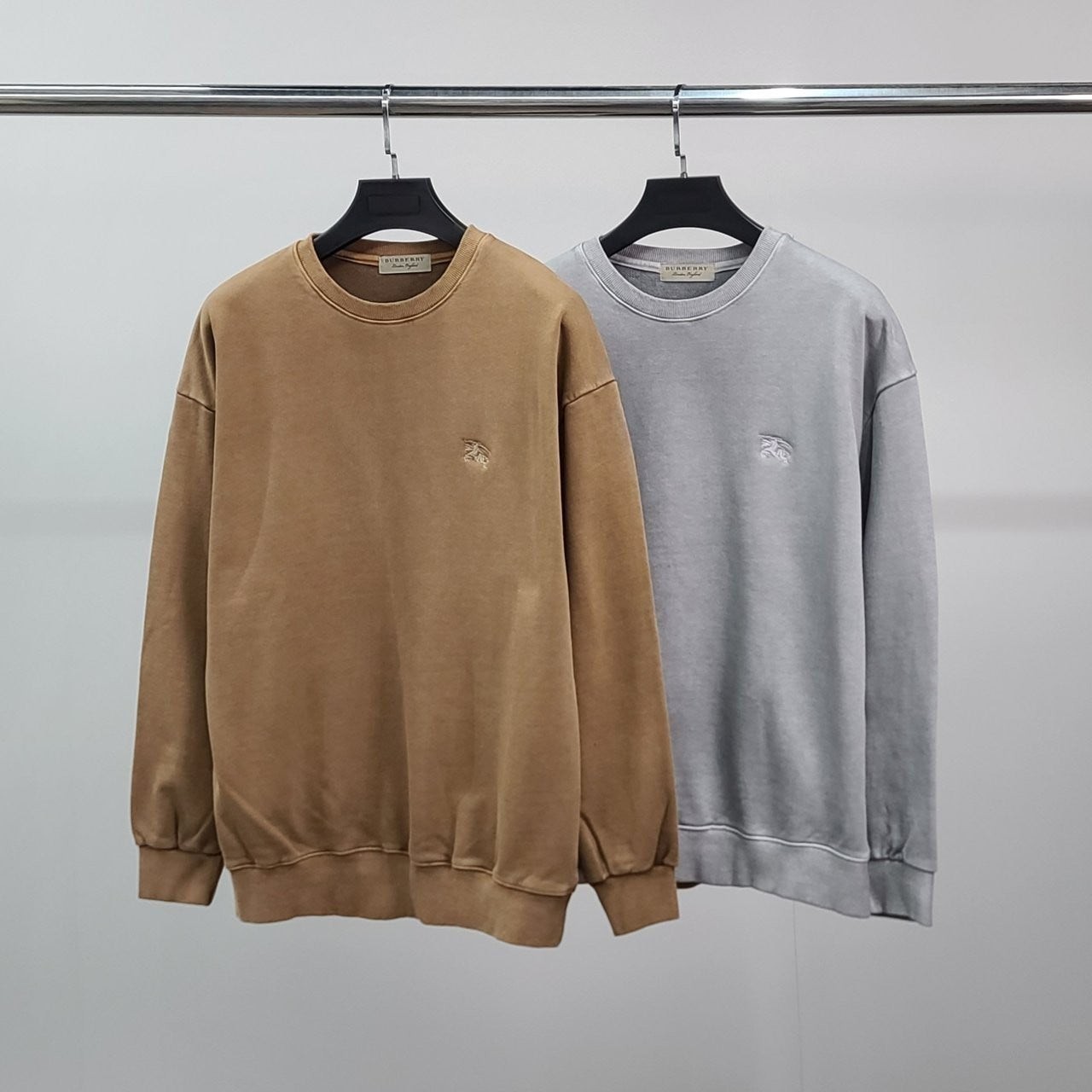 💕 버** 기사자수 피그먼트 맨투맨