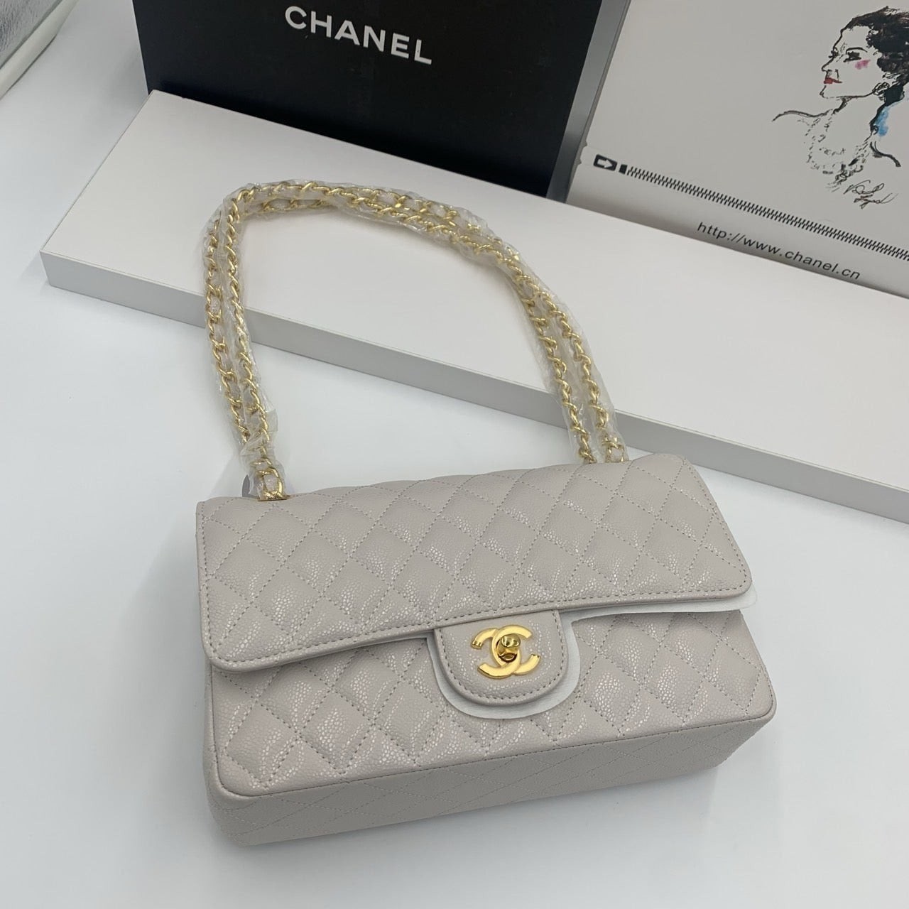 💕 샤* 클래식 캐비어 금장