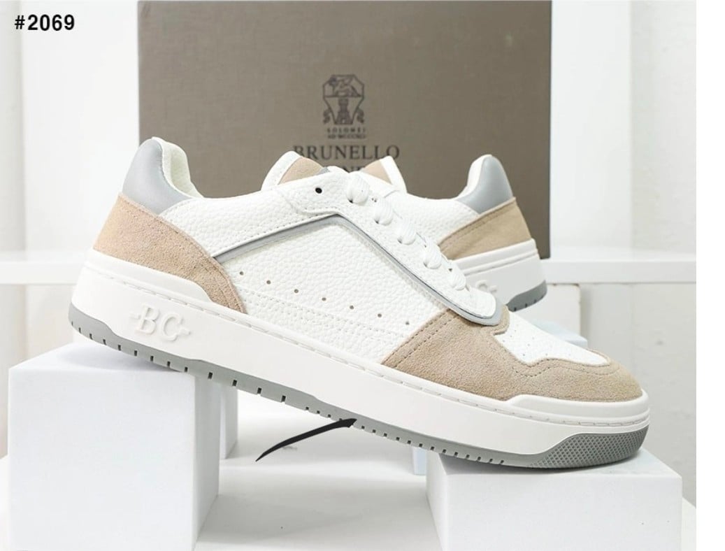 🍀[BRUNELLO CUCINELLI] 브루넬로 쿠치넬리 스웨이드 레더 코트 스니커즈🍀