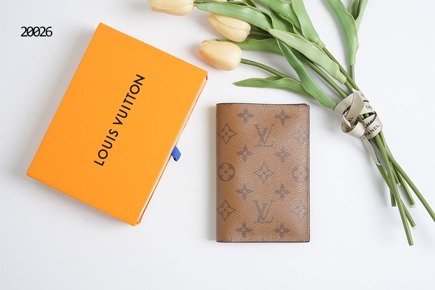 🔆 [Louis Vuitton] 루이비통 모노그램 캔버스 패스포트 커버 🔆