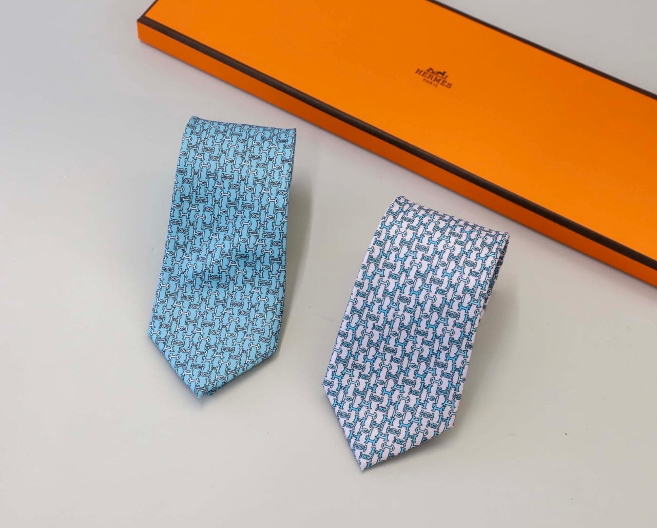 #에르메스 [ HRMS ] 수입 Boucles en Vrac 타이 입고💢 #넥타이