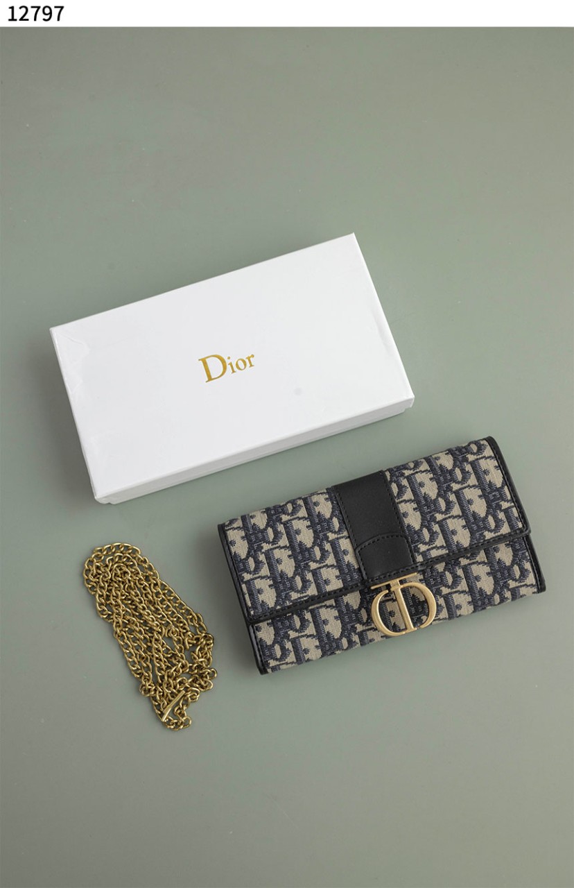 #디올 [Christian Dior] 30 몽테인 CD로고 체인 장지갑 신상입고💢 #지갑 #12797