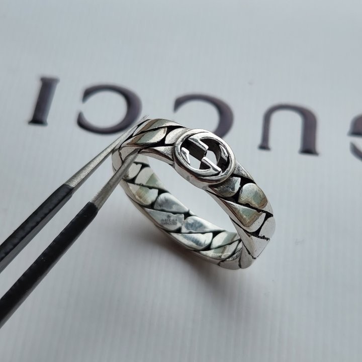 구찌 198 인터로킹 G 반지