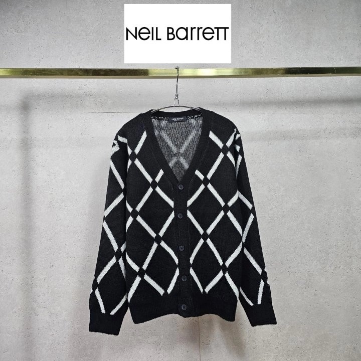 닐바렛 멀티 라인 가디건