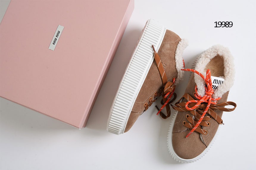 🔆 [MIUMIU] 미우미우(Miu Miu) 스웨이드 플랫폼 스니커즈🔆