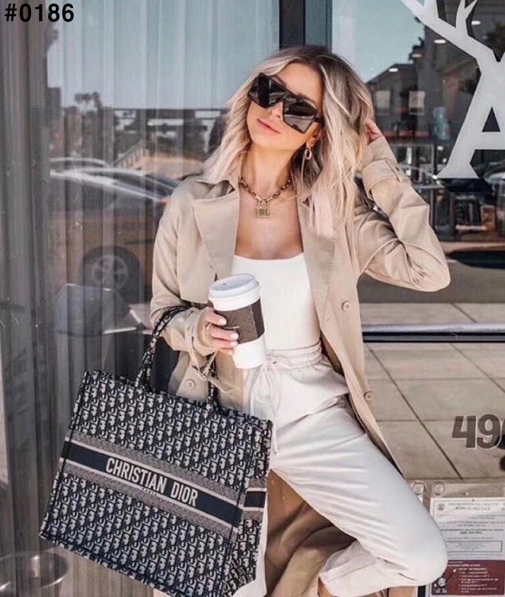 🍀 [DIOR] 크리스찬 디올 오블리크 북 토트백 라지 🍀