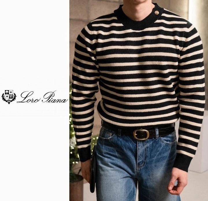 💕 로* 피아나 스트라이프 견장 니트