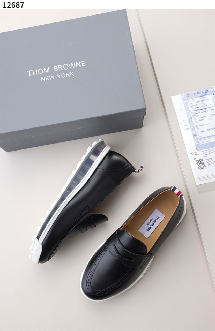 #톰브라운 [Thom Browne] 수입프리미엄급 비텔로 카프 레더 페니 로퍼 블랙 신상 입고💢 #태그 #신발 #12687