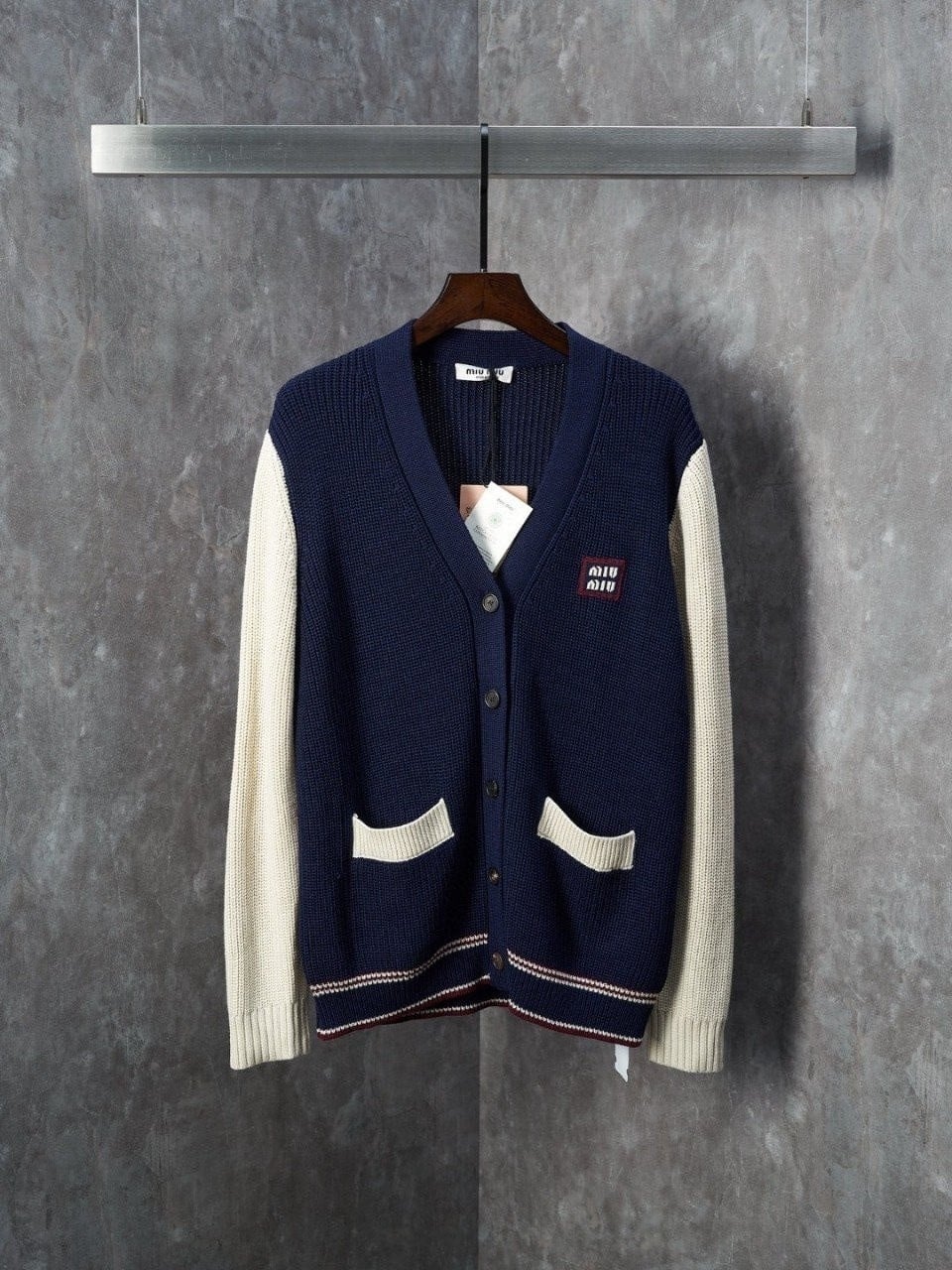 💕 미*** 와펜 울캐시 가디건