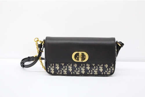 ✨디올 30 몽테뉴 에비뉴 east west 더블 캐리 미니 백 ✨