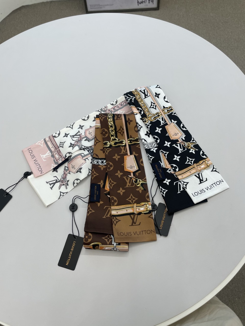 #RR #루이비통 방도 스카프 💋