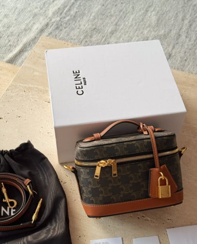 #N #셀린느 베니티백 트리오페 캔버스