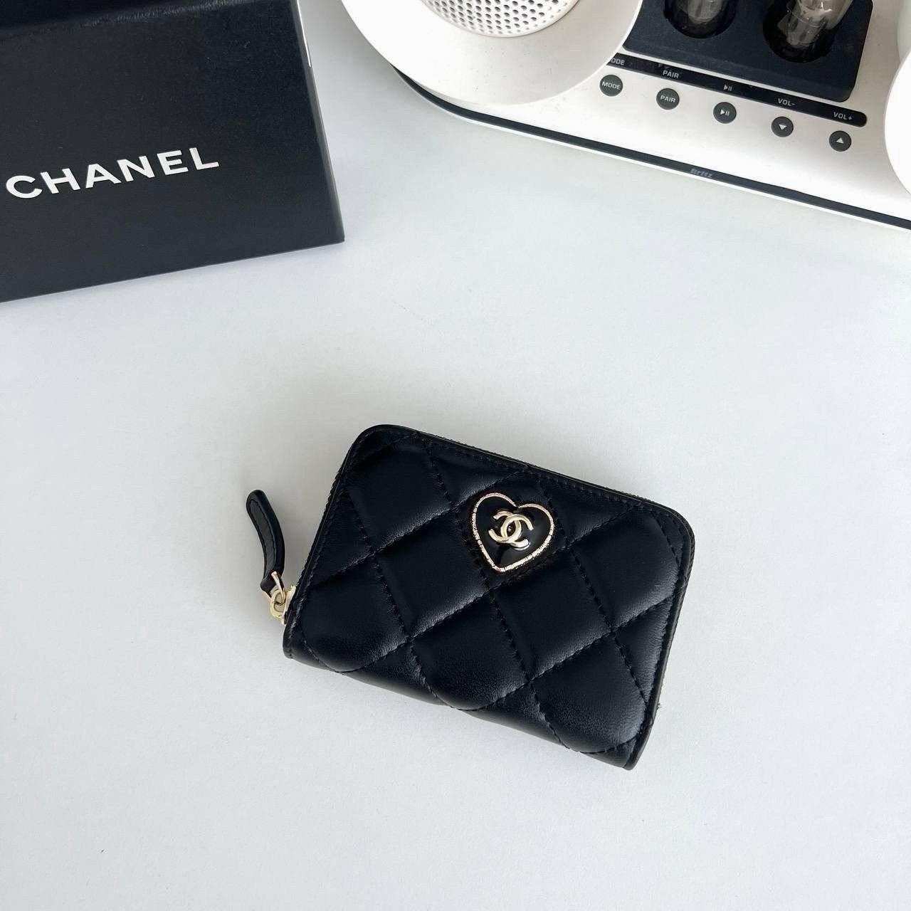 #A #샤넬 하트 지퍼돌이