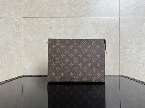#N #루이비통 토일렛 클러치