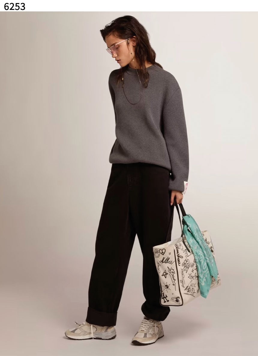 #골든구스 [GOLDEN GOOSE] 수입프리미엄급 골든 Goose Dad-Star 로우 탑 스니커즈 신상 입고💢 #6253 #태그 #신발