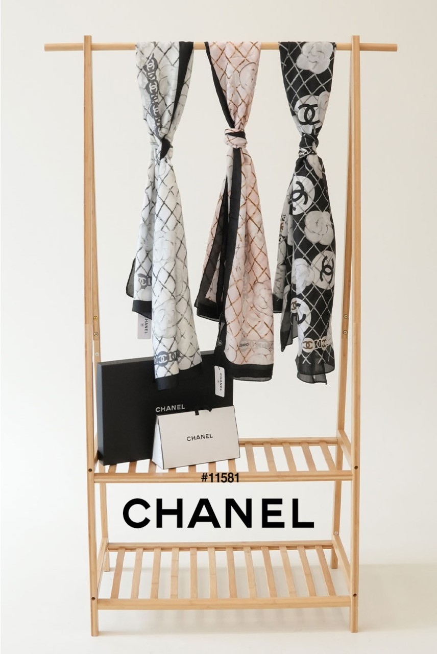 🔆 [CHANEL] 샤넬 까멜리아 로고 트윌 실크 스카프🔆