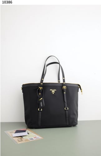 #프라다 [PRADA] 프라다 포코노 블랙 쇼퍼백 신상입고💢 #가방 #10386