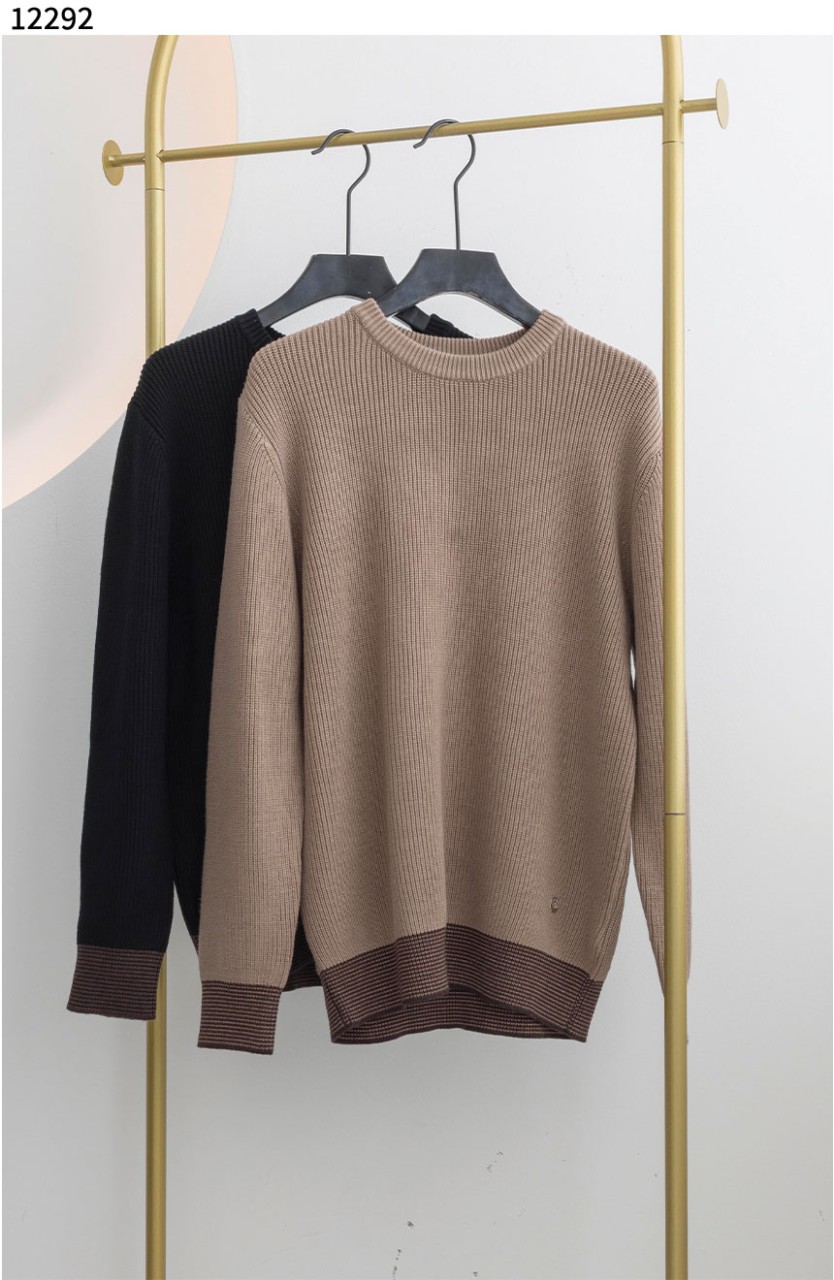 #로로피아나 [LOLO PIANA] 밑단 배색 울니트 신상입고💢 #상의 #니트 #12292