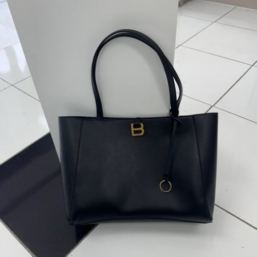 🤴🏻  #발렌시아가 (Bal) 토트백 블랙🤴🏻