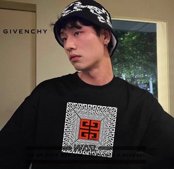 💕 지** 박스3D 로고 디자인 긴팔티셔츠 (시보리없음)