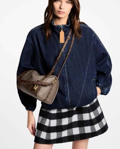 #루이비통 [ L.V ] 수입 데님 집업 재킷 입고💢 #여성상의 #데님자켓