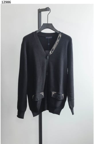 #루이비통 [Louis Vuitton] 엠브로이더드 시그니처 가디건 신상입고💢 #상의 #니트 #12986