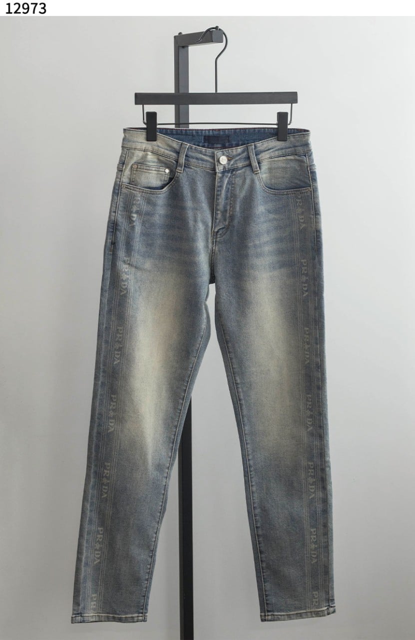 #프라다 [PRADA] 패치 트라이앵글 로고 슬림핏 데님 신상입고💢 #하의 #팬츠 #12973