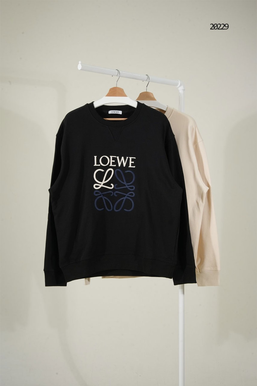 🔆 [LOEWE] 로에베 아나그램 자수로고 맨투맨 🔆