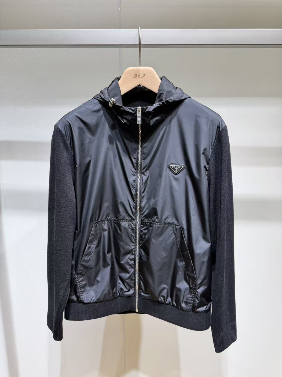 #명품의류 프라X 울니트 자켓 (dmd 798933)