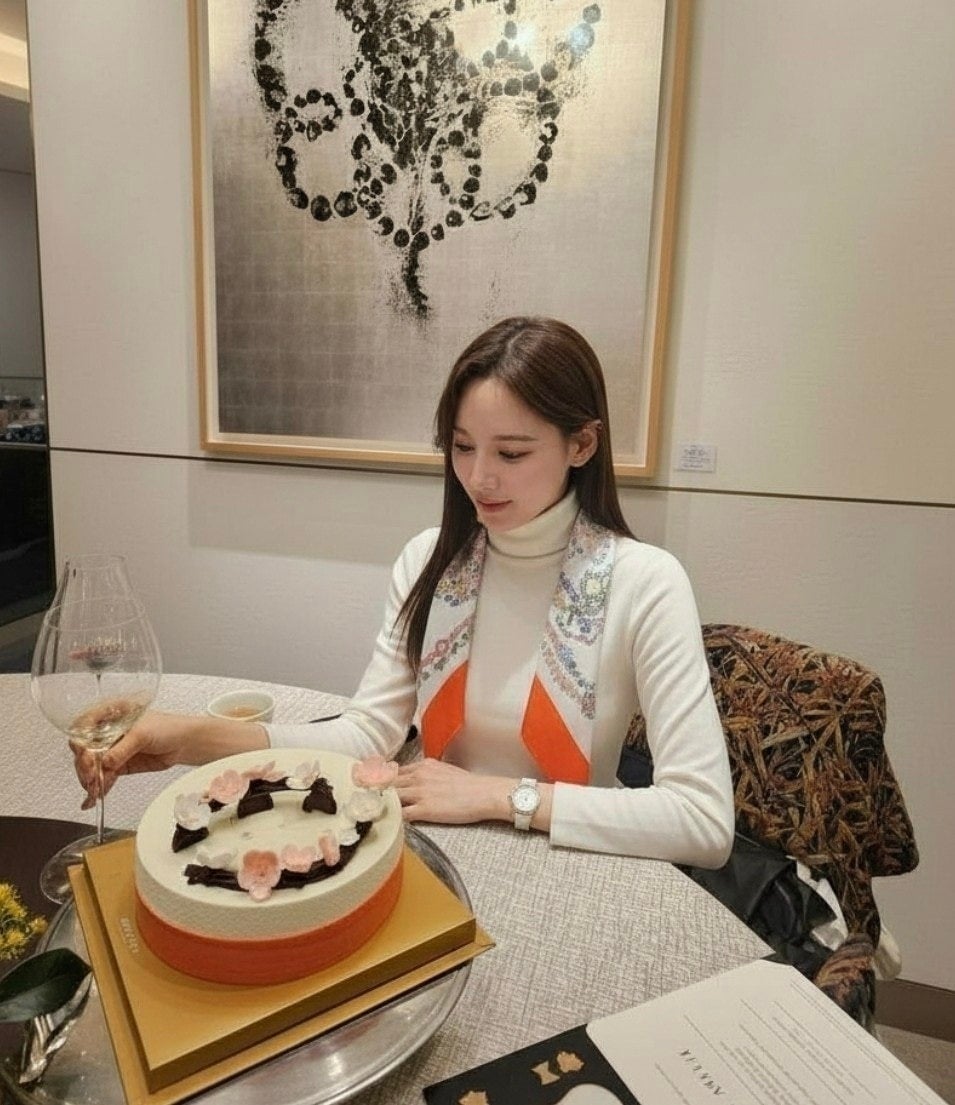 에VVV 브라이드 스카프