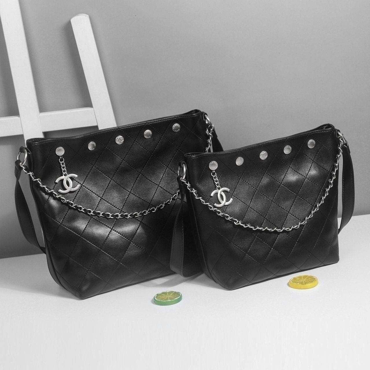 💕 샤* 스터드 체인 버킷백 은장