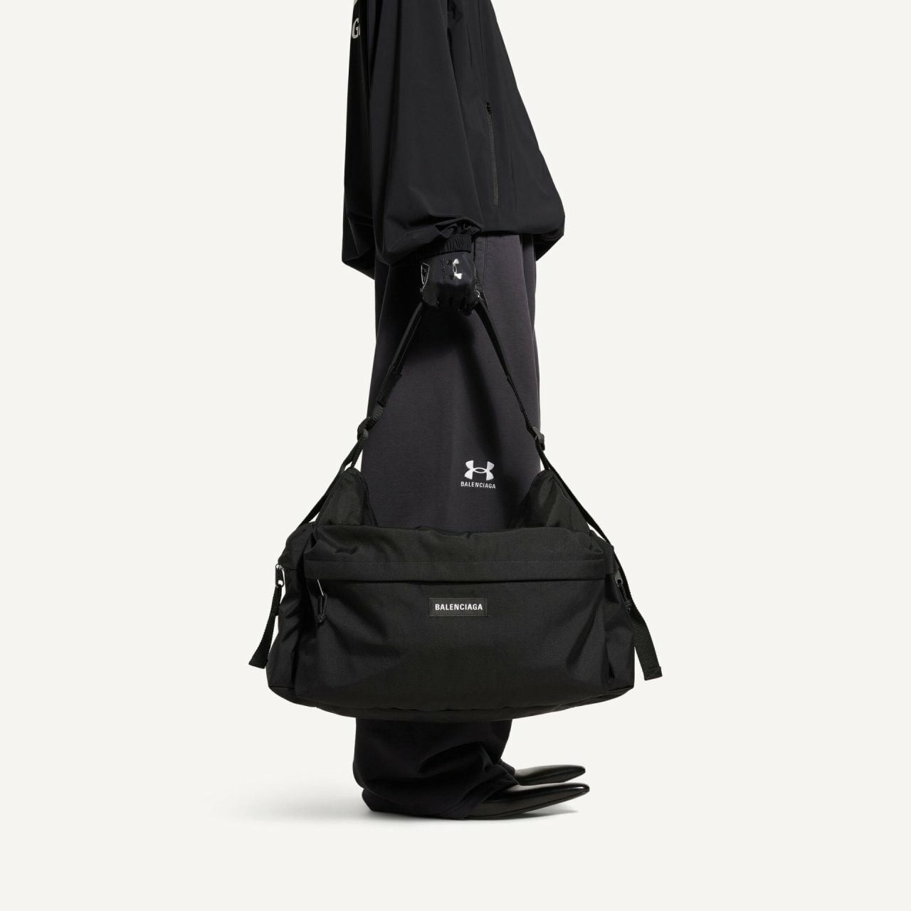 💕 발**** 익스플로러 멀티포켓 위켄더 미디엄 백