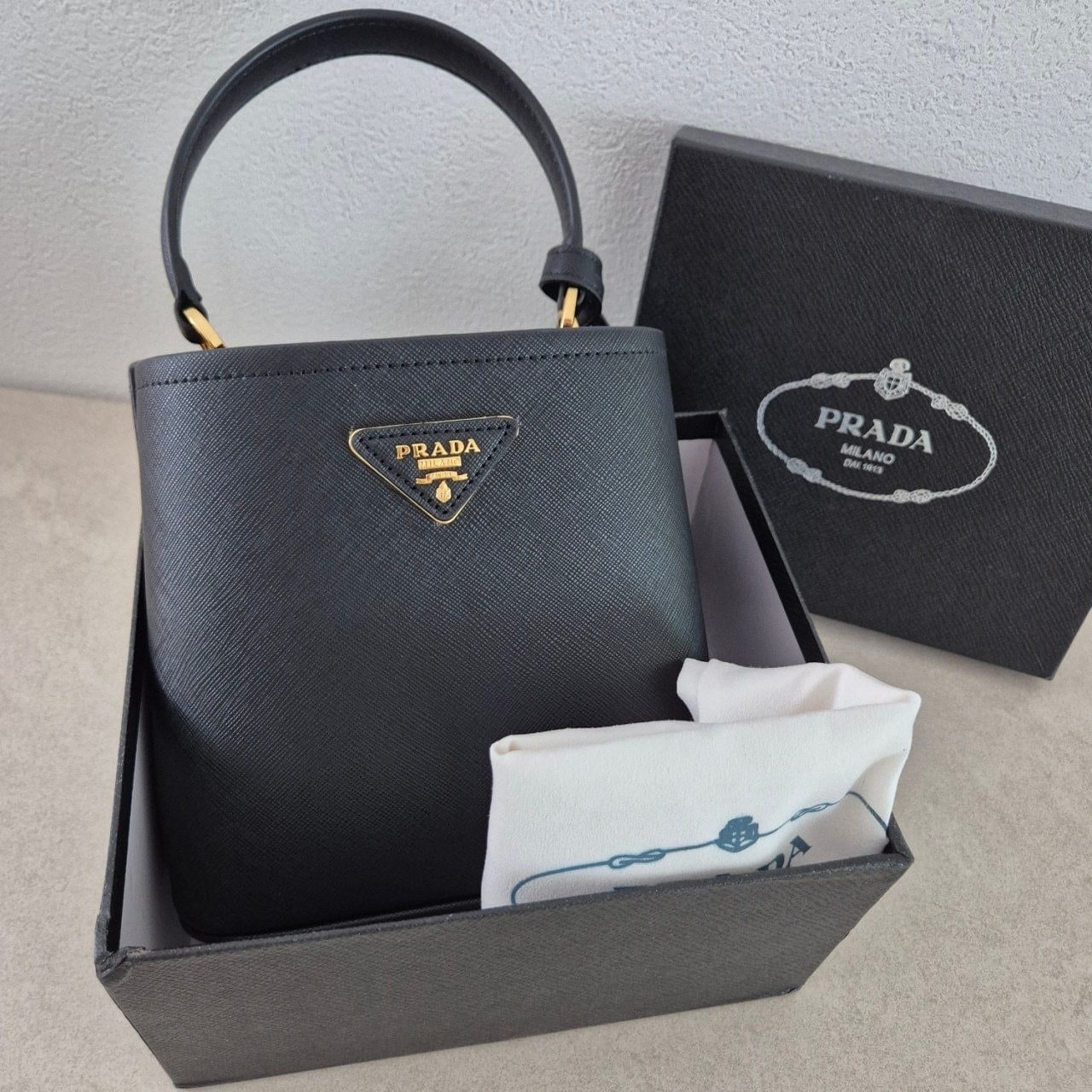 #두블레파니에사피아노미니버킷백 (풀박스)