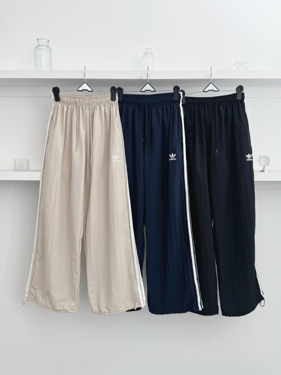 (111)아**스 트랙 팬츠