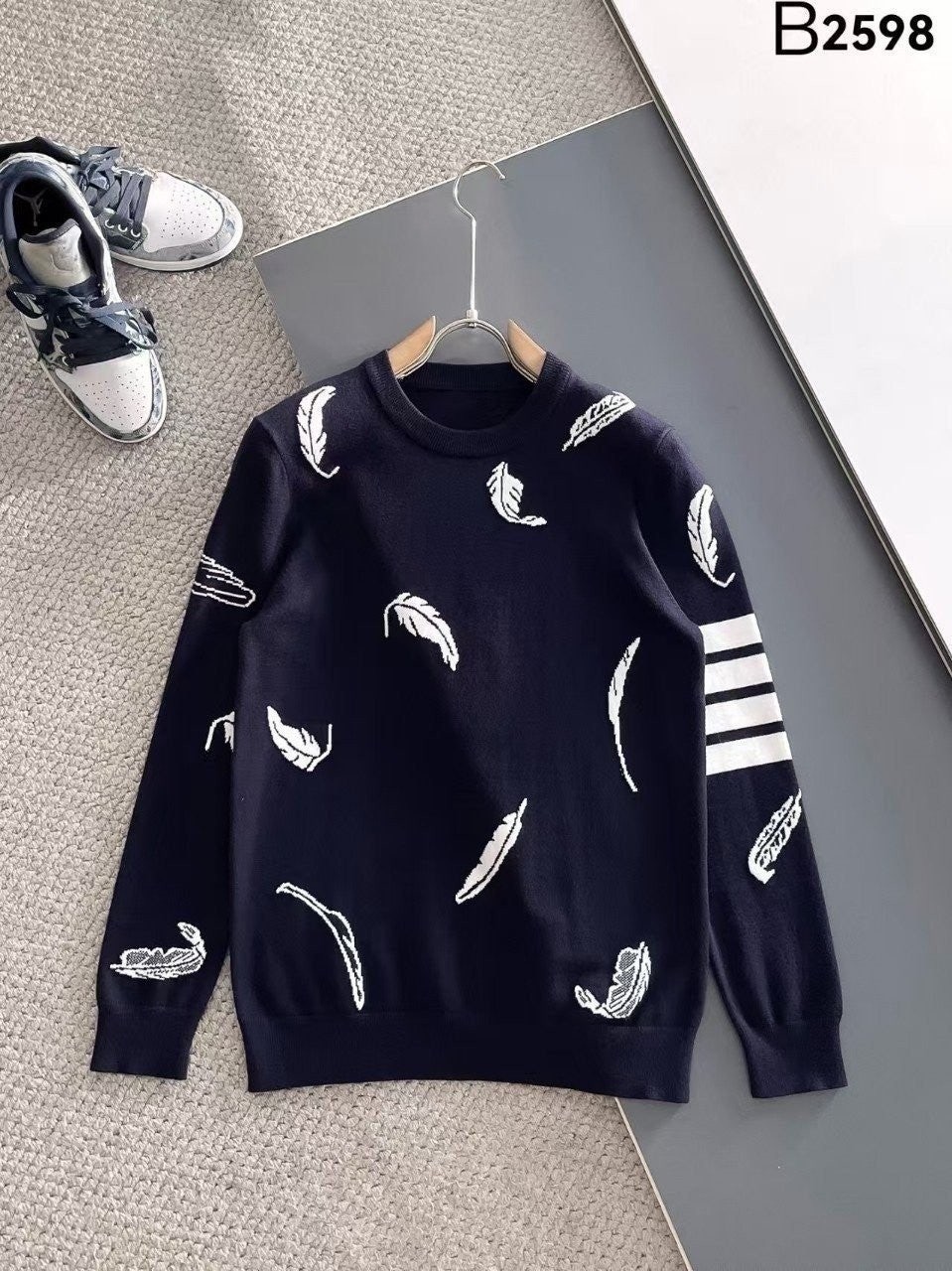 깃털자수 니트 TM-4039