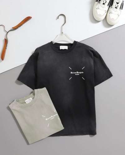 #메종마르지엘라 [ M*isonmargiela ] 수입 테이프 프린팅 라운드 반팔 티셔츠 입고💢 #남성상의 #반팔티셔츠