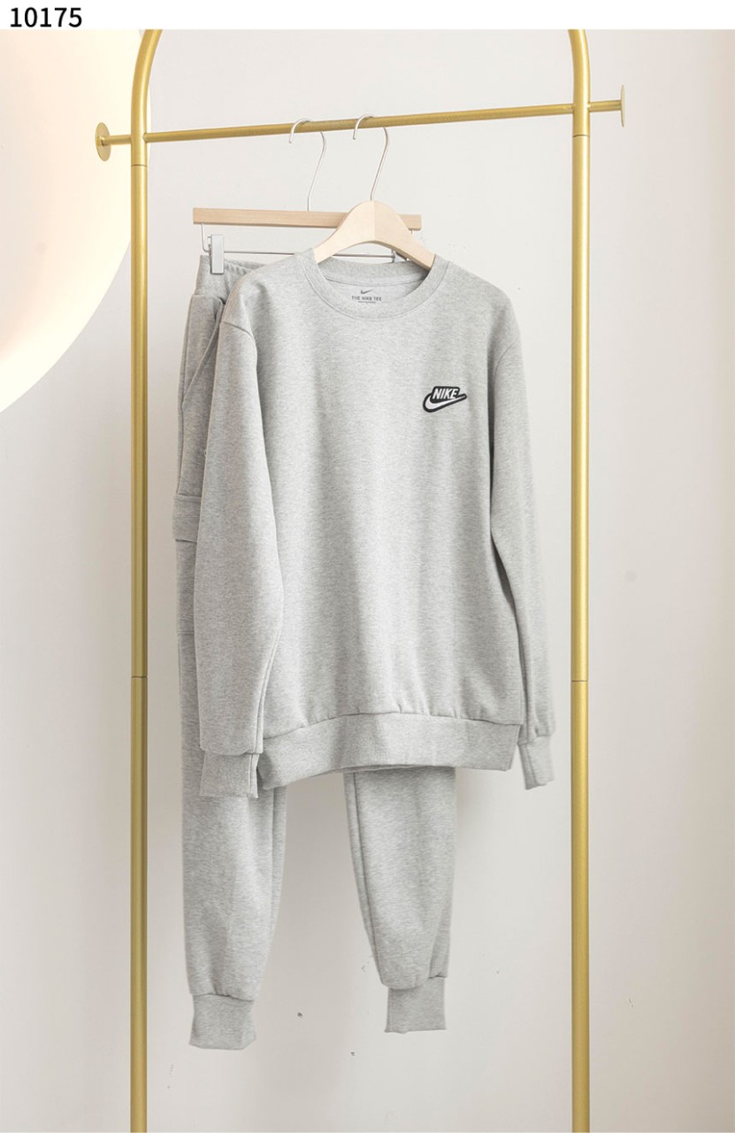 #나이키 [NIKE] 레트로 그래픽 로고 트레이닝 셋 신상입고💢 #세트 #10175