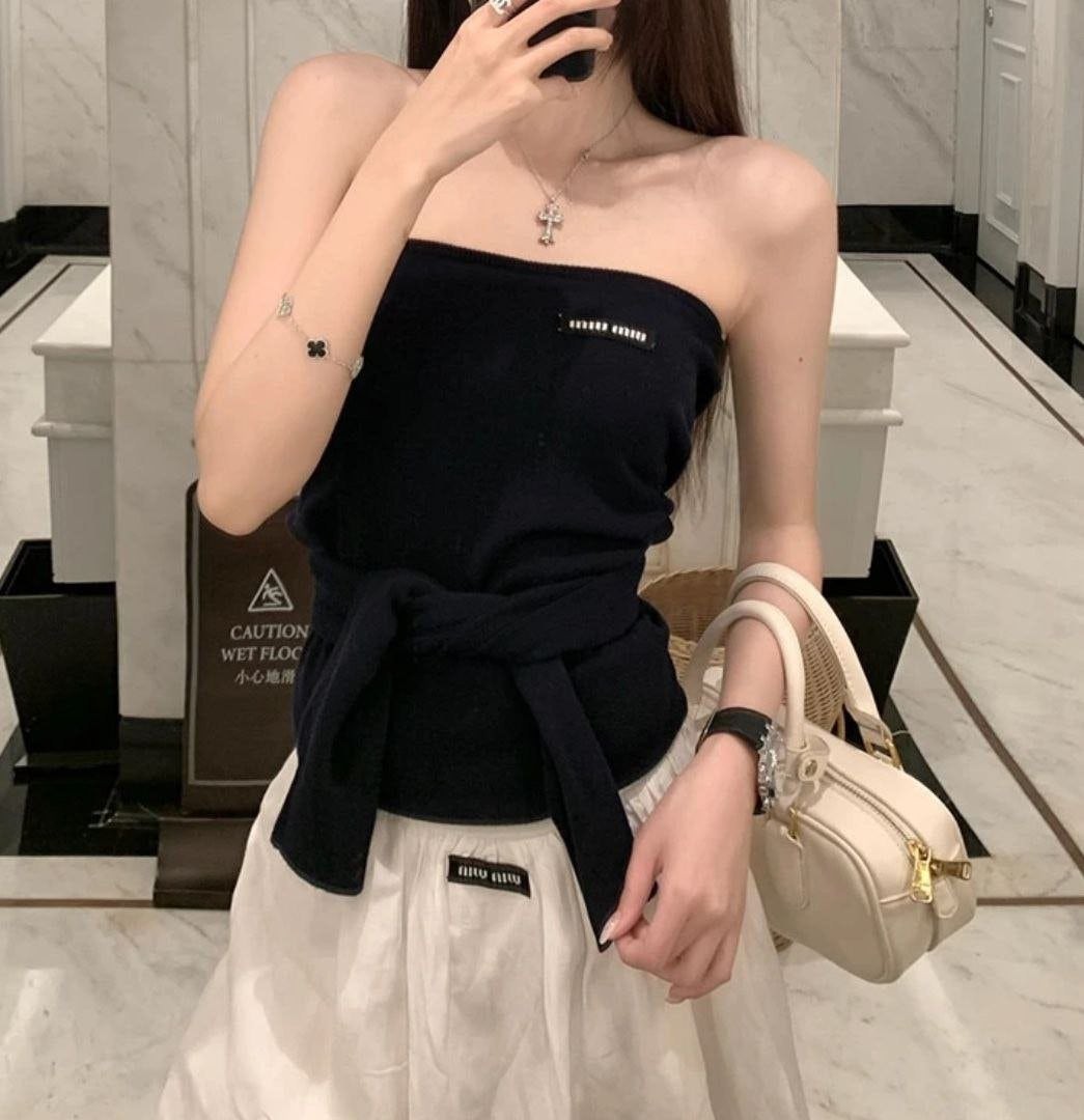 💕 미*** 로고패치 튜브탑 - 수입