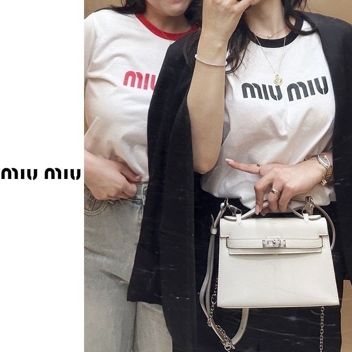 💕 미*** 배색 레터링 티셔츠