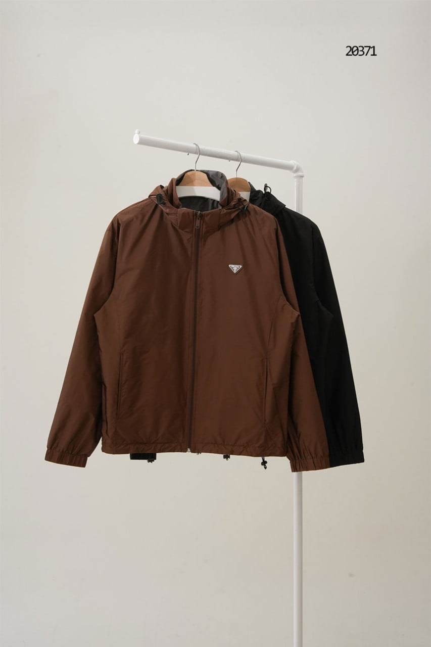 🔆 [PRADA] 프라다 남성 트라이앵글 로고 리버시블 후드 자켓 🔆