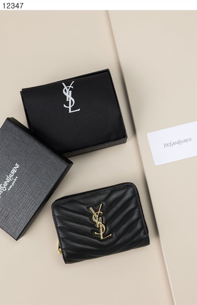 #입생로랑 [YSL] 수입프리미엄급 퀼트 처리된 가죽 소재의 CASSANDRE 생 로랑 MATELASSÉ 컴팩트 지갑 신상 입고💢 #태그 #지갑 #12347