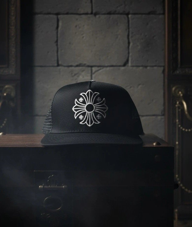 💕 크* 플로랄 크로스 자수 트러거햇 ✔수입