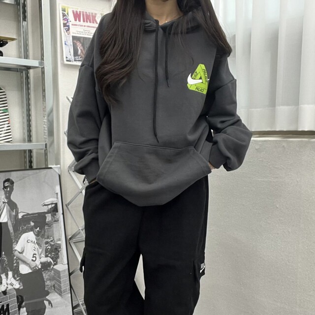 NK 팔라키트라이후드티